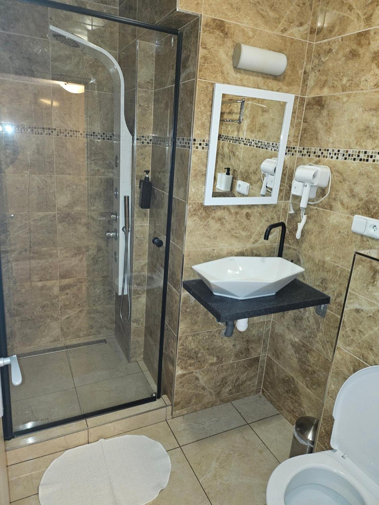 Hotel Taurus 3*